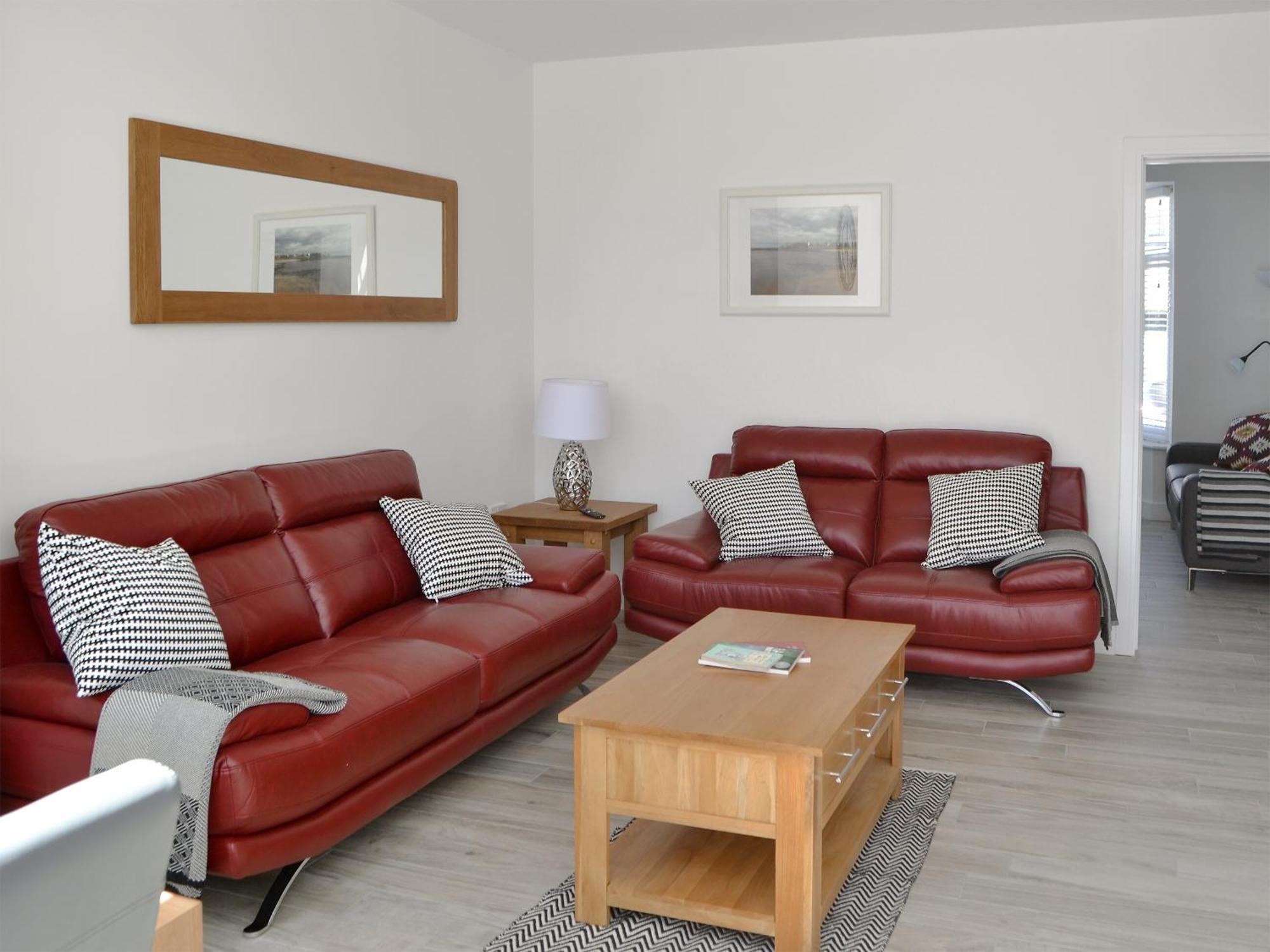 Rok House Villa Амбъл Екстериор снимка